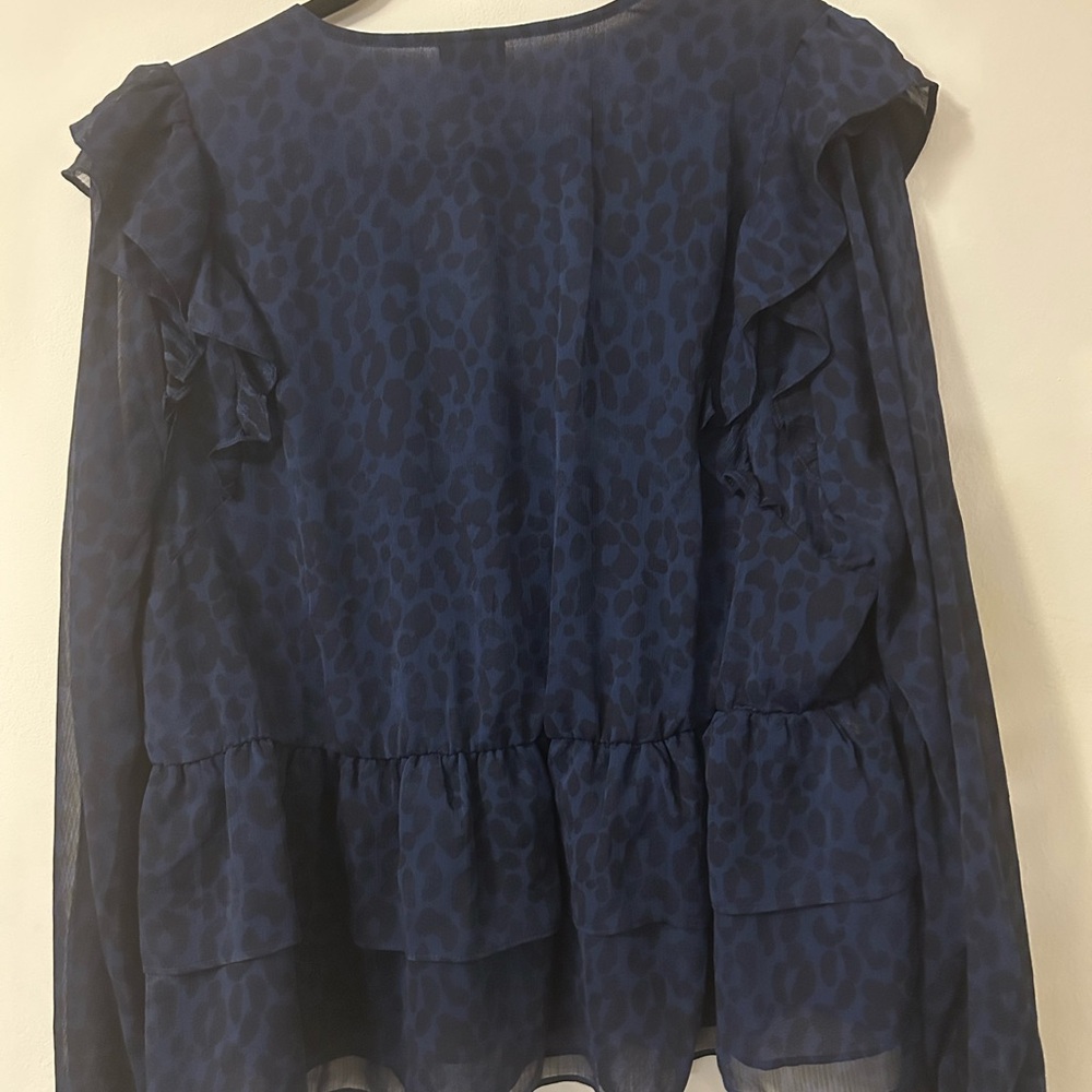 Torrid Blue Leopard Print Ruffle Blouse - Picture 7 of 7